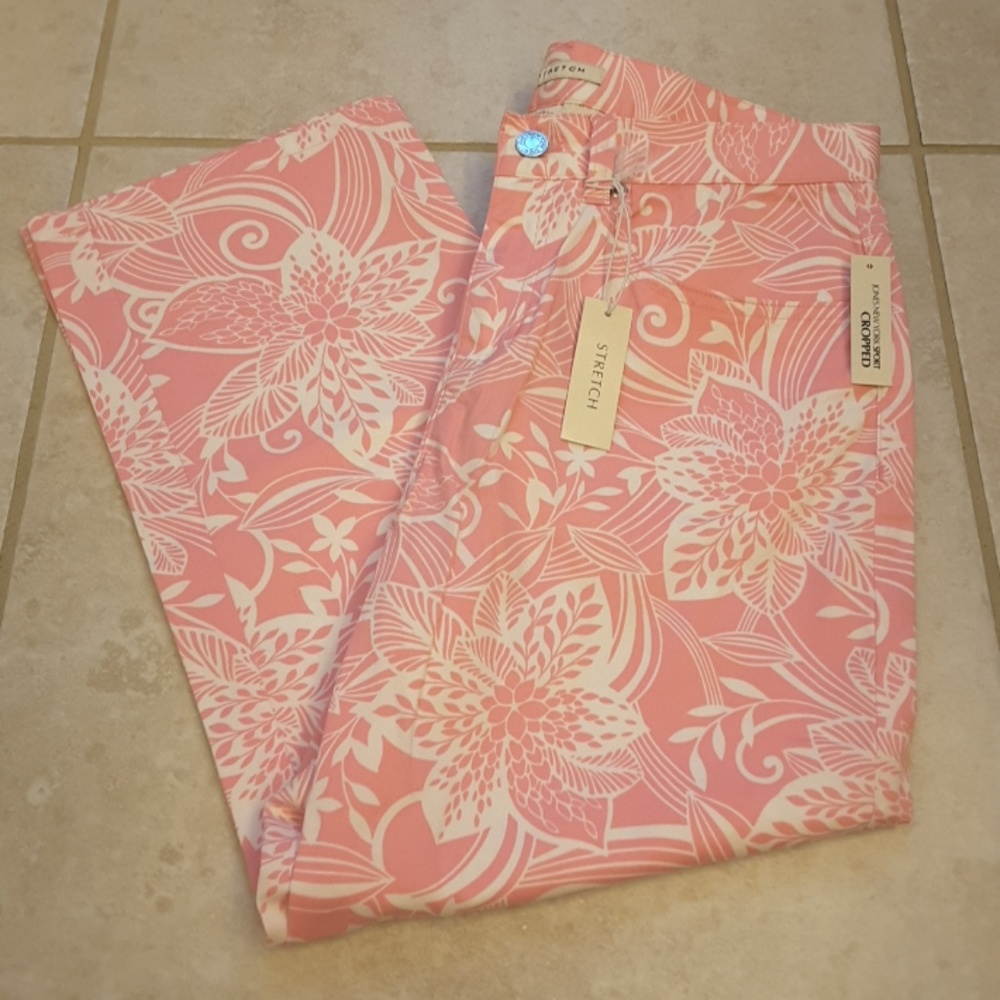 Jones New York Strectch Capris Size 4 NEW